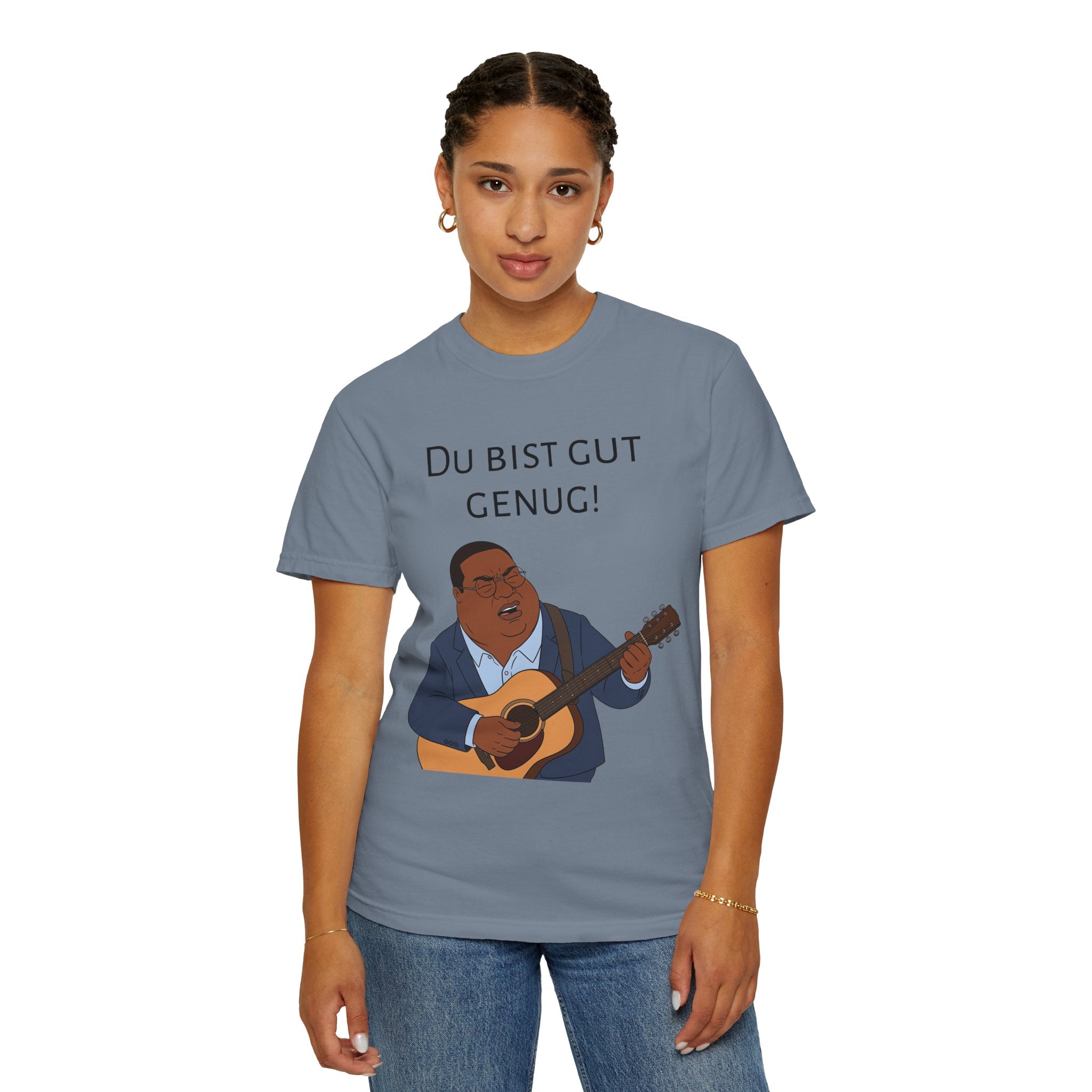 Du bist gut genug! Guitar Singer T-Shirt — Inspirational German Phrase Tee